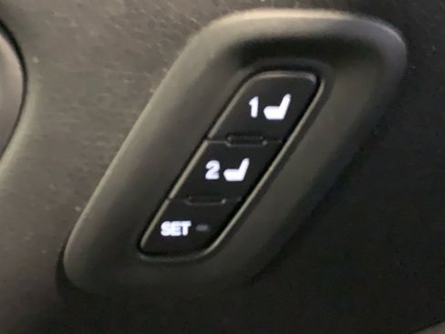 Used 2023 Honda Pilot EX-L image 7