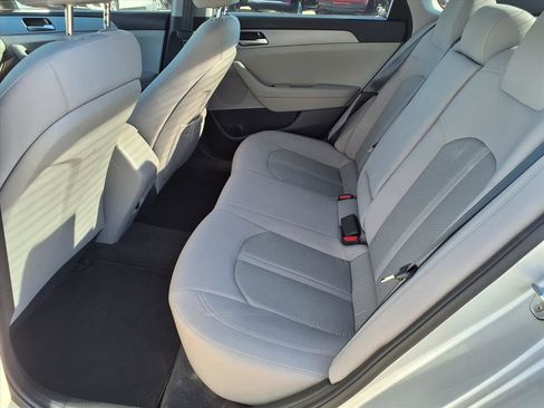 Used 2018 Hyundai Sonata SE image 19