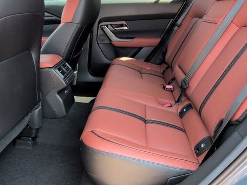 Used 2025 MAZDA CX-50 Meridian Edition w/ Weather Package image 13