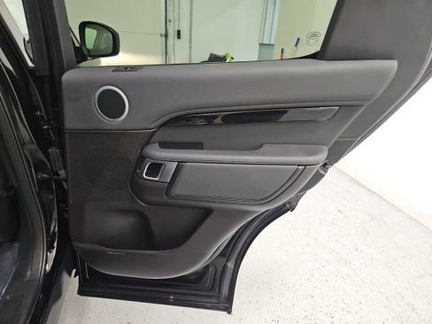 Used 2018 Land Rover Discovery SE AWD/4WD image 36
