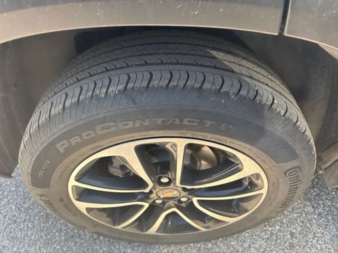 Used 2025 Chevrolet TrailBlazer LT FWD image 5