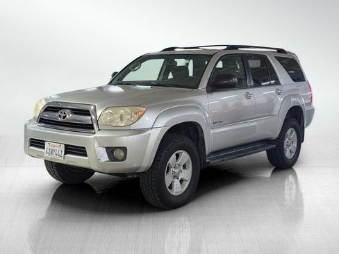 Used 2006 Toyota 4Runner SR5 AWD/4WD image 3