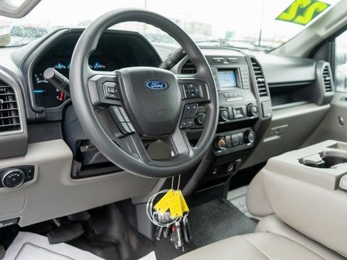 Used 2022 Ford F250 XL w/ Power Equipment Group image 11