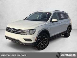 Certified 2021 Volkswagen Tiguan SE w/ Panoramic Sunroof Package video 1