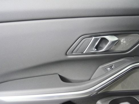 Used 2026 BMW 330i Sedan w/ M Sport Package RWD image 13