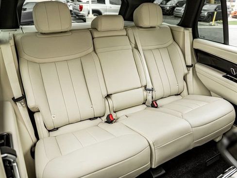 New 2026 Land Rover Range Rover SE AWD/4WD image 24
