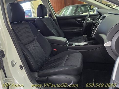 Used 2017 Nissan Altima 2.5 SV FWD image 19