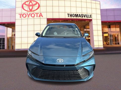 New 2025 Toyota Camry LE w/ Convenience Package image 2