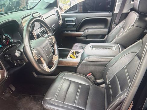 Used 2017 GMC Sierra 1500 Denali AWD/4WD image 3