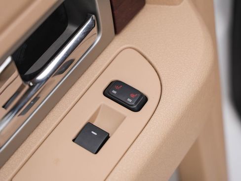 Used 2014 Ford F150 King Ranch w/ King Ranch Luxury Package RWD image 28