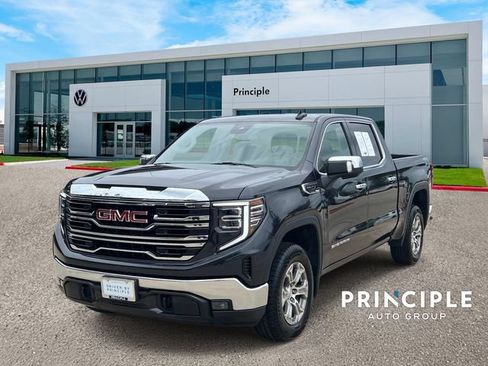 Used 2025 GMC Sierra 1500 SLT AWD/4WD image 1