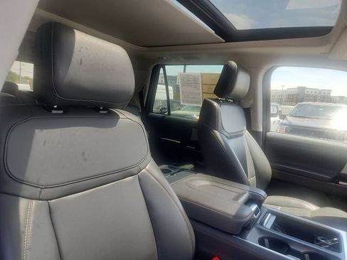 Certified 2025 Ford Expedition Active AWD/4WD image 34