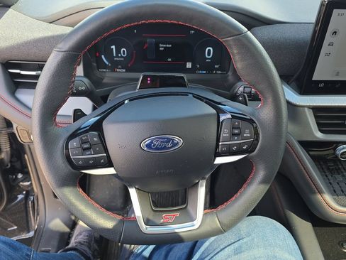 Used 2025 Ford Explorer ST w/ Sun And Sound Package AWD/4WD image 10