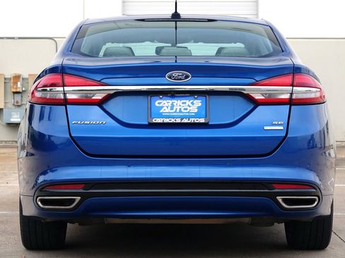 Used 2018 Ford Fusion SE w/ Fusion SE Technology Package image 16