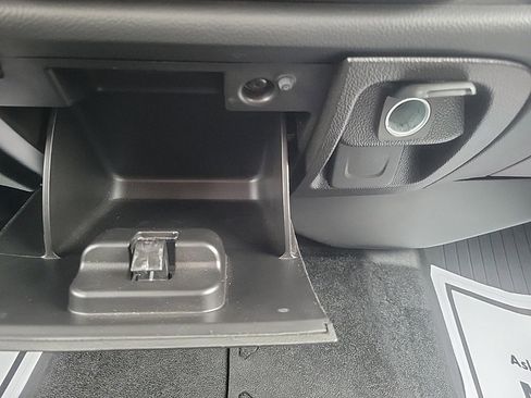 Used 2019 Chevrolet Silverado 1500 LT w/ All Star Edition image 18