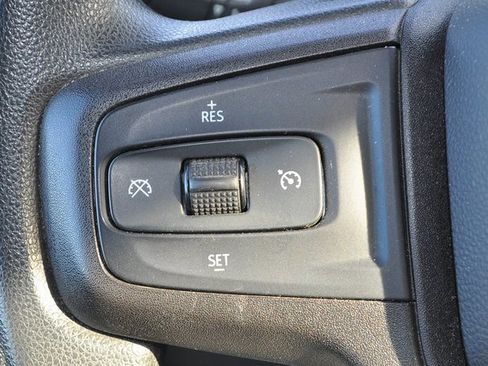 Used 2020 Chevrolet Silverado 1500 Custom w/ Custom Value Package image 31