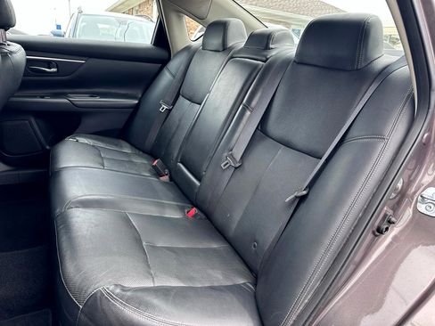 Used 2017 Nissan Altima 3.5 SL w/ 3.5SL Technology Package image 28