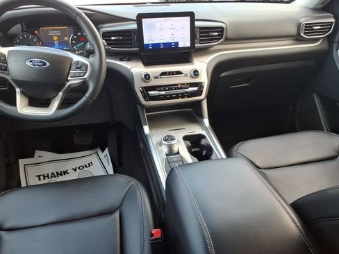 Used 2024 Ford Explorer XLT w/ Equipment Group 202A AWD/4WD image 13