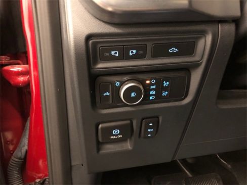 Used 2022 Ford F150 Lariat image 18