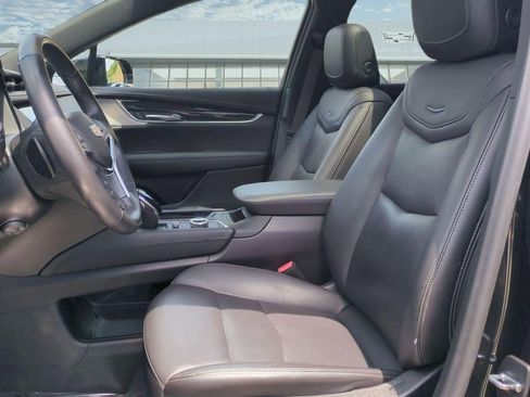 Certified 2023 Cadillac XT5 Premium Luxury FWD image 13