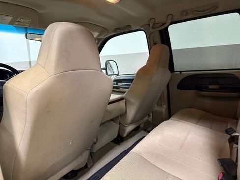 Used 2005 Ford F350 XLT image 36