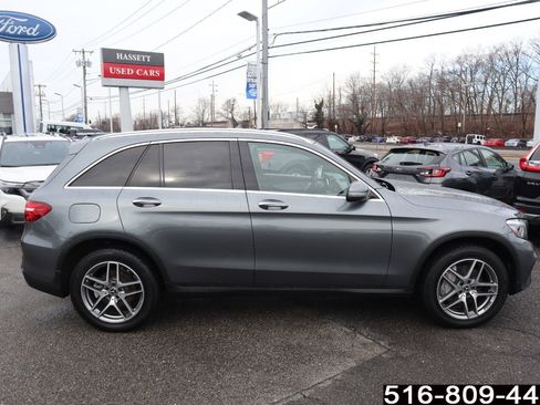 Used 2019 Mercedes-Benz GLC 300 4MATIC image 5