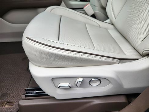 New 2026 GMC Yukon Denali image 14