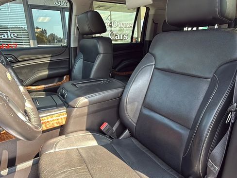 Used 2015 Chevrolet Suburban LTZ image 14