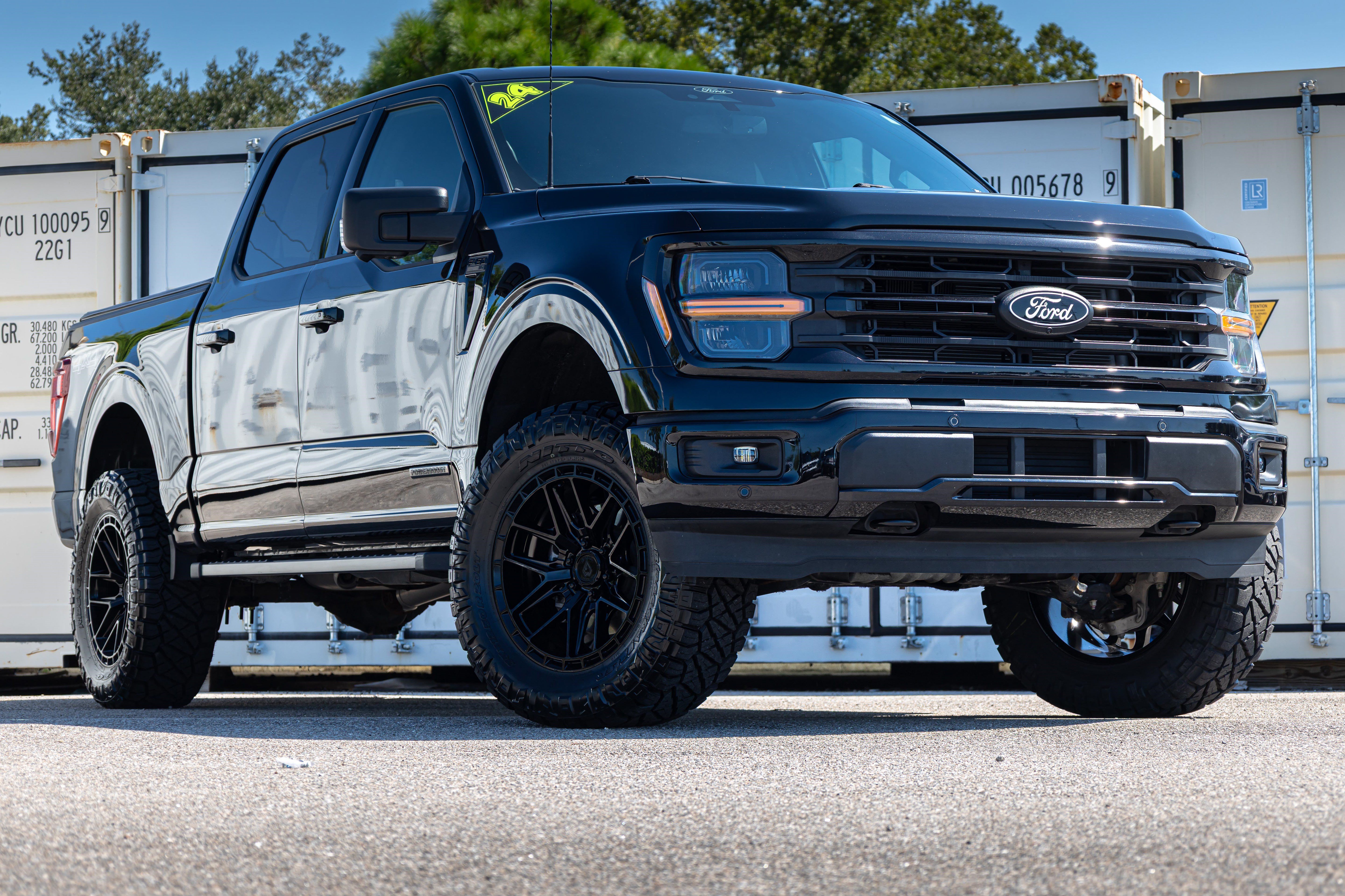 Used 2024 Ford F150 Platinum w/ FX4 Off-Road Package AWD/4WD image 1