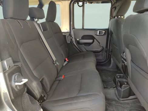 Used 2019 Jeep Wrangler Unlimited Sport S AWD/4WD image 29