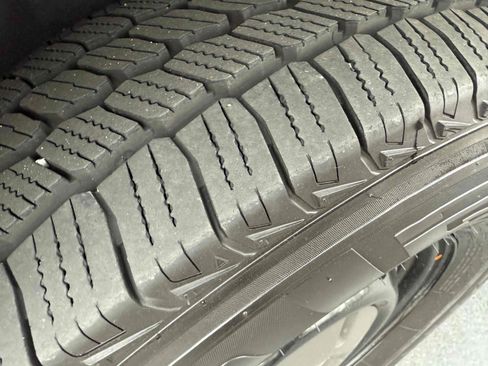 Used 2023 Mercedes-Benz Sprinter 2500 image 12