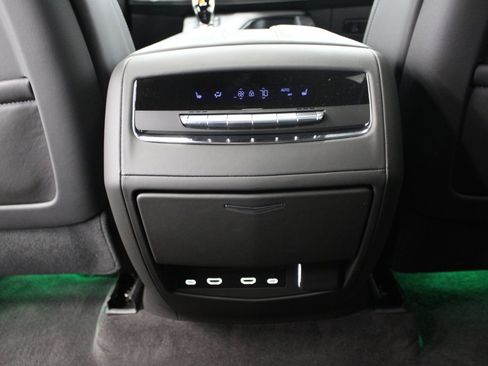 Certified 2023 Cadillac Escalade ESV V image 58