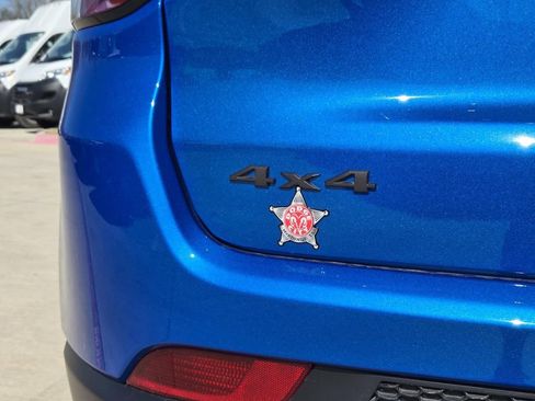 New 2026 Jeep Compass Latitude image 5