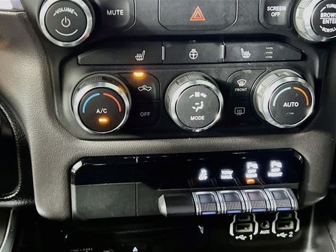 Used 2019 RAM 1500 Big Horn AWD/4WD image 26