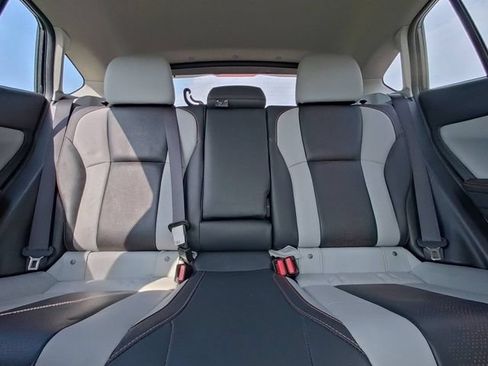 Used 2021 Subaru Crosstrek 2.5i Limited w/ Moonroof Package 2 AWD/4WD image 28