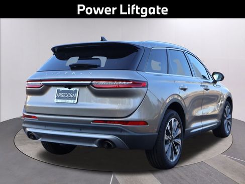 Used 2020 Lincoln Corsair Reserve image 8