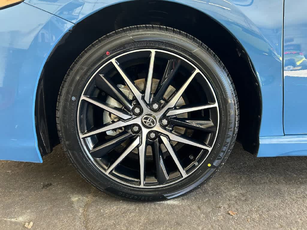 Used 2024 Toyota Camry SE w/ Convenience Package FWD image 8