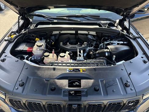 Used 2022 Jeep Grand Cherokee Trailhawk w/ Advanced Protech Group II AWD/4WD image 28