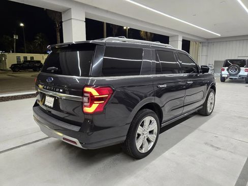 Used 2023 Ford Expedition Platinum image 6