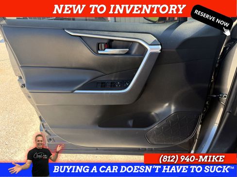 Used 2021 Toyota RAV4 XLE AWD/4WD image 25