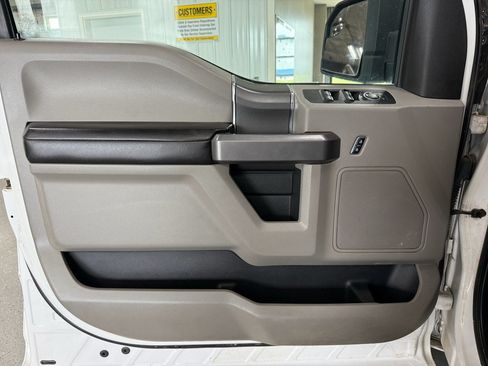 Used 2019 Ford F150 XLT w/ Equipment Group 301A Mid AWD/4WD image 11