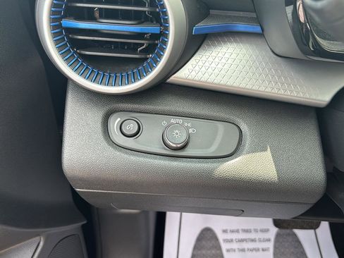 Used 2024 Chevrolet Trax LS FWD image 11