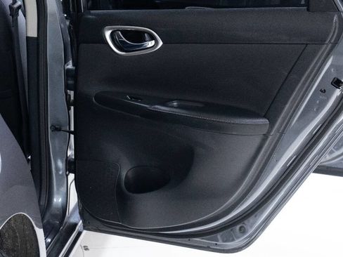 Used 2018 Nissan Sentra SV FWD image 19