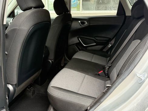 Used 2021 Kia Soul S image 10