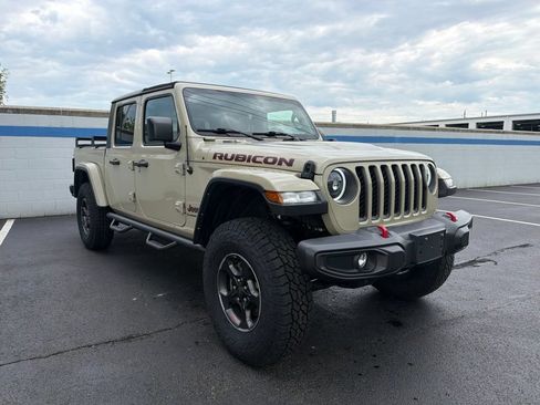 Used 2022 Jeep Gladiator Rubicon w/ Cold Weather Group AWD/4WD image 7