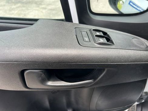 Used 2023 RAM ProMaster 2500 FWD image 14
