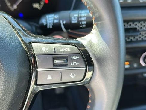Used 2024 Honda HR-V Sport image 12
