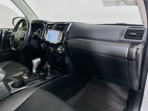 Used 2024 Toyota 4Runner TRD Off-Road Premium w/ Off Road Premium Plus Package image 30