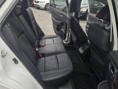 Used 2018 Subaru Outback 2.5i Limited AWD/4WD image 18