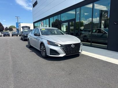 Used 2024 Nissan Altima 2.5 SV